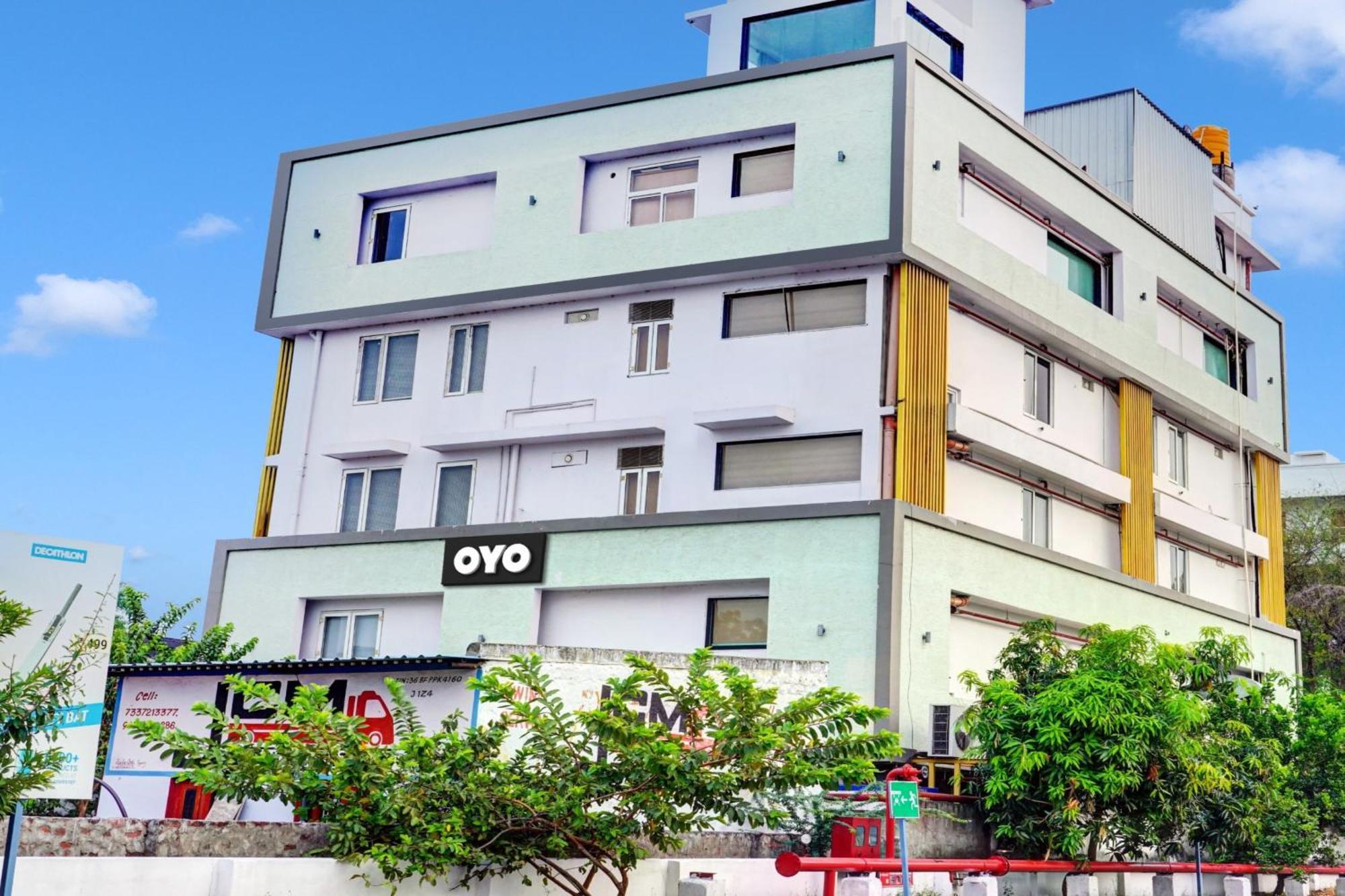 Super Townhouse Dev'S Inn By Cj Gunadala Bagian luar foto