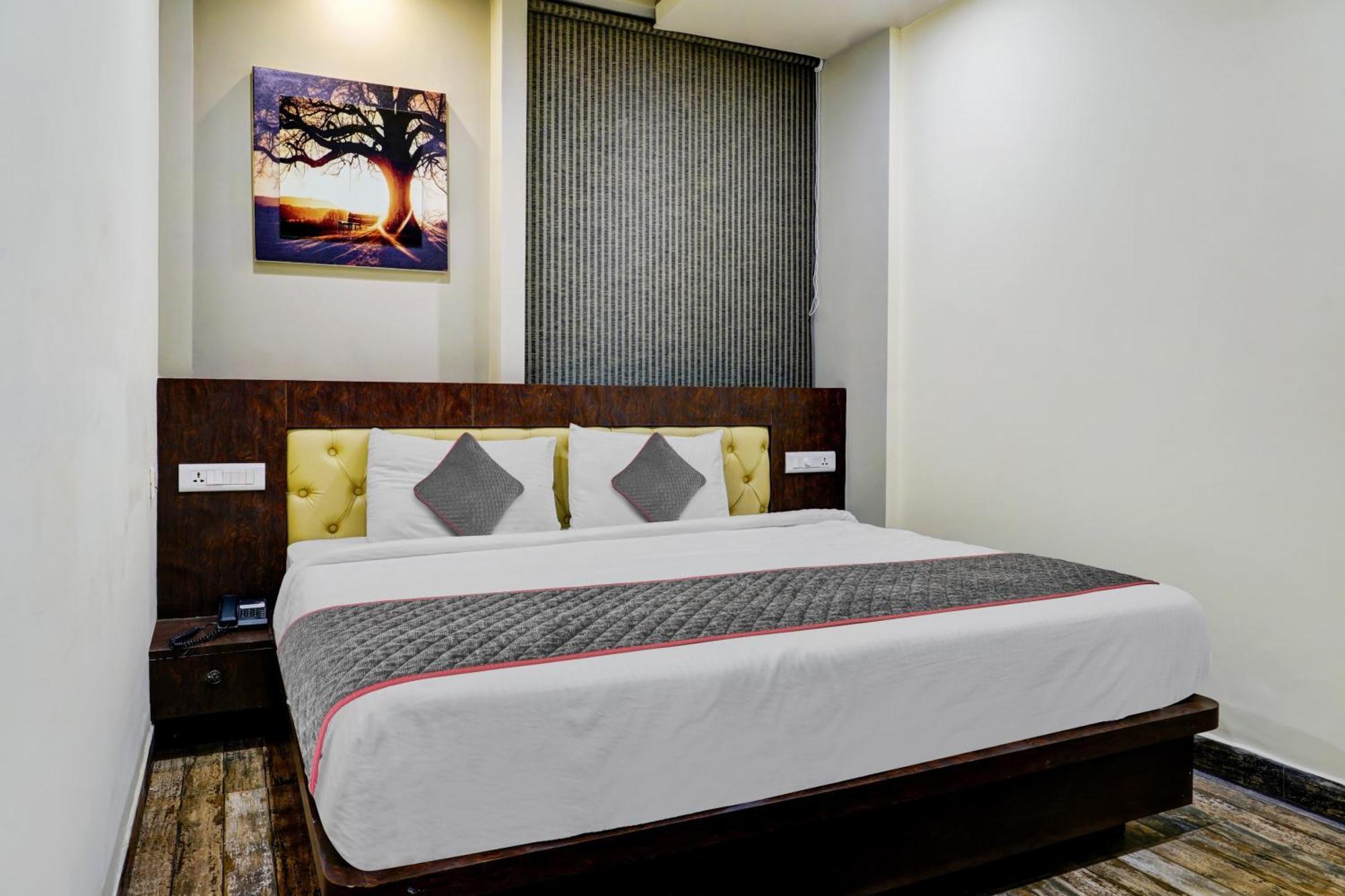 Super Townhouse Dev'S Inn By Cj Gunadala Bagian luar foto