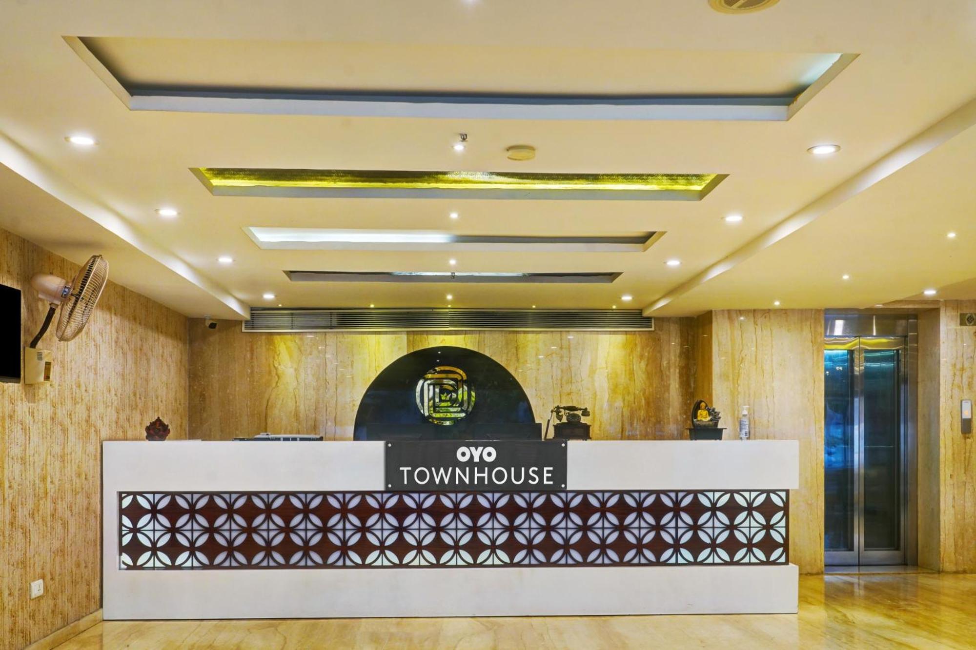 Super Townhouse Dev'S Inn By Cj Gunadala Bagian luar foto